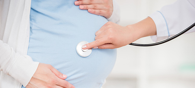 pregnancy-visit-at-doctor